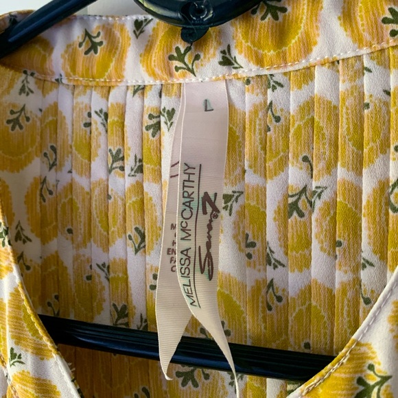 Yellow Patterned Women's Top - Picture 4 of 10